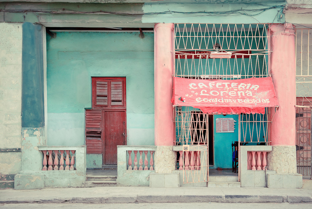 Dreamy Havana Streets: Photography Series By Helene Havard