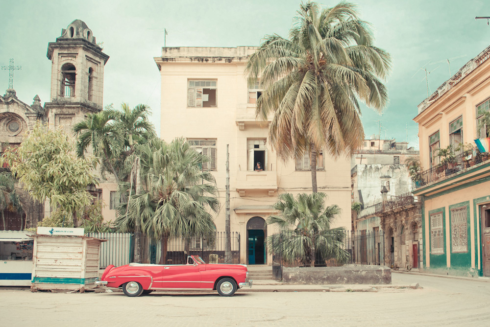 Dreamy Havana Streets: Photography Series By Helene Havard