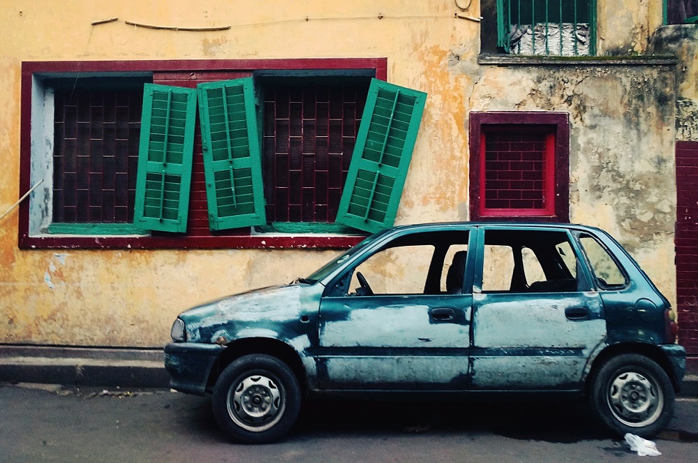 Colors On The Streets Of Kolkata: Photo Series By Alipriya Ghosh