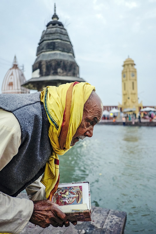 Haridwar – The Gateway to the Gods By Amlan Sanyal