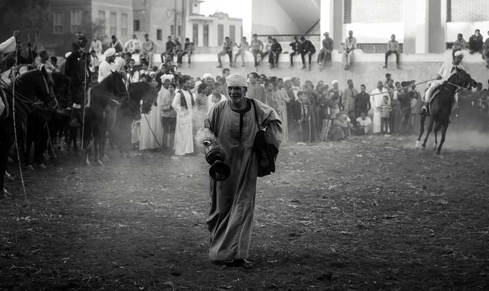 Life In Hidden Streets By Egyptian Photographer Ahmed Mustafa