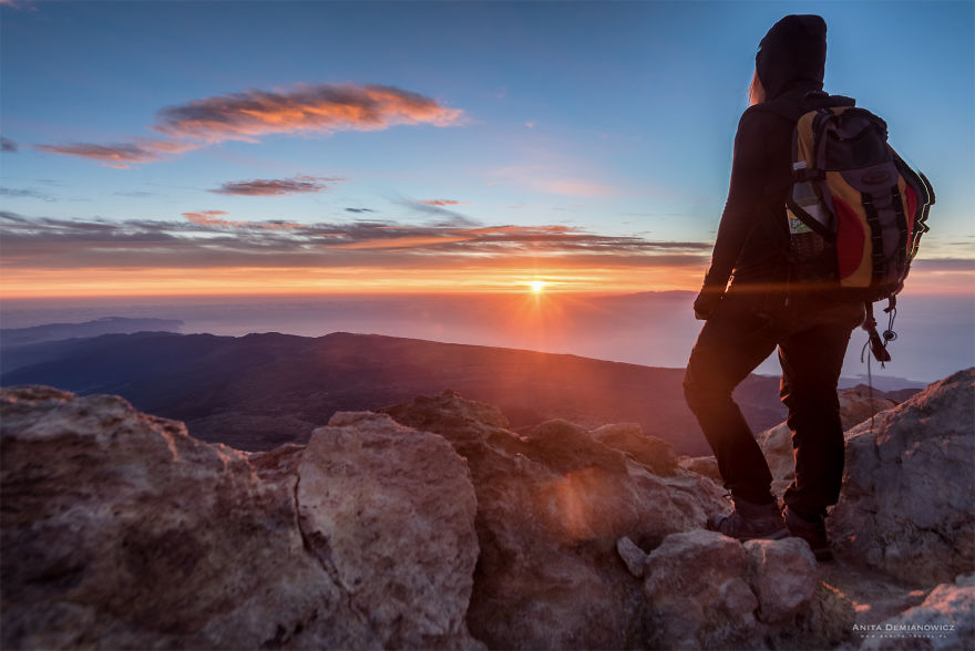 Photographer Anita Demianowicz Traveled Around The World To Take Photos Of The Beautiful Sunsets And Sunrises