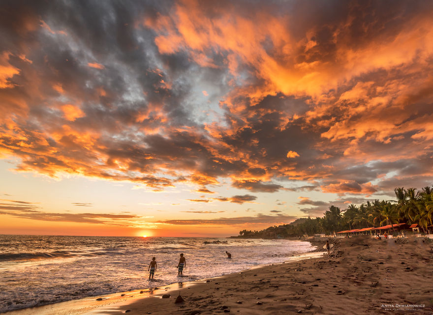 Photographer Anita Demianowicz Traveled Around The World To Take Photos Of The Beautiful Sunsets And Sunrises