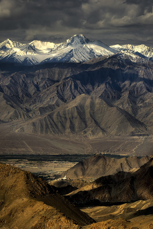 Interview With Landscape and Travel Photographer Sanak Roy Choudhury