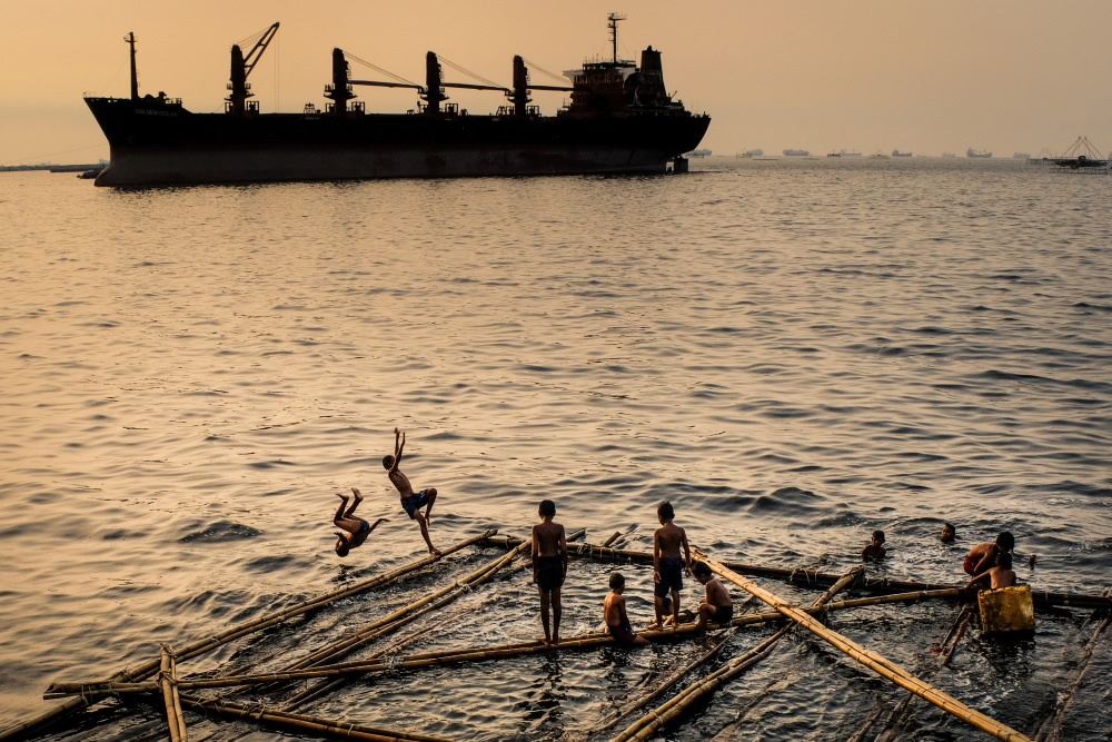 Interview With Indonesian Street Photographer Victor Djaja