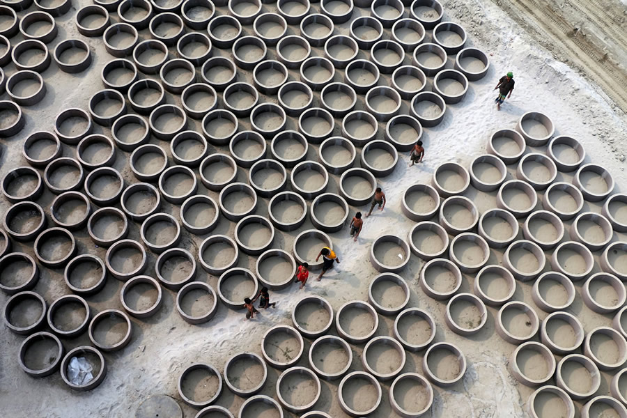 Life around circles - Dhaka, Bangladesh