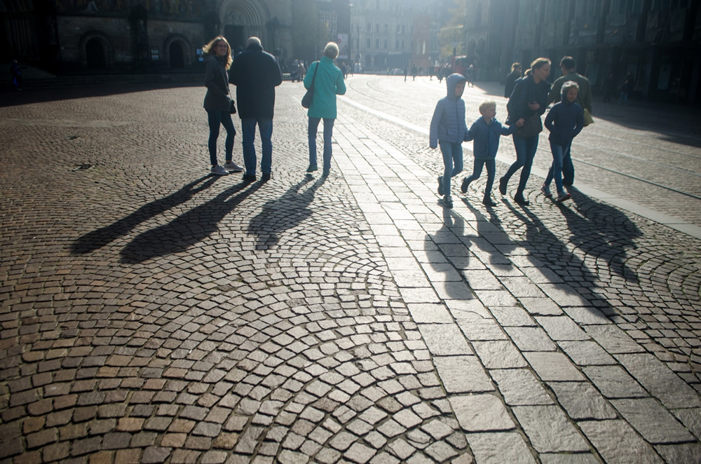 Street Drama Of Bremen: Photo Series By Nafi Sami