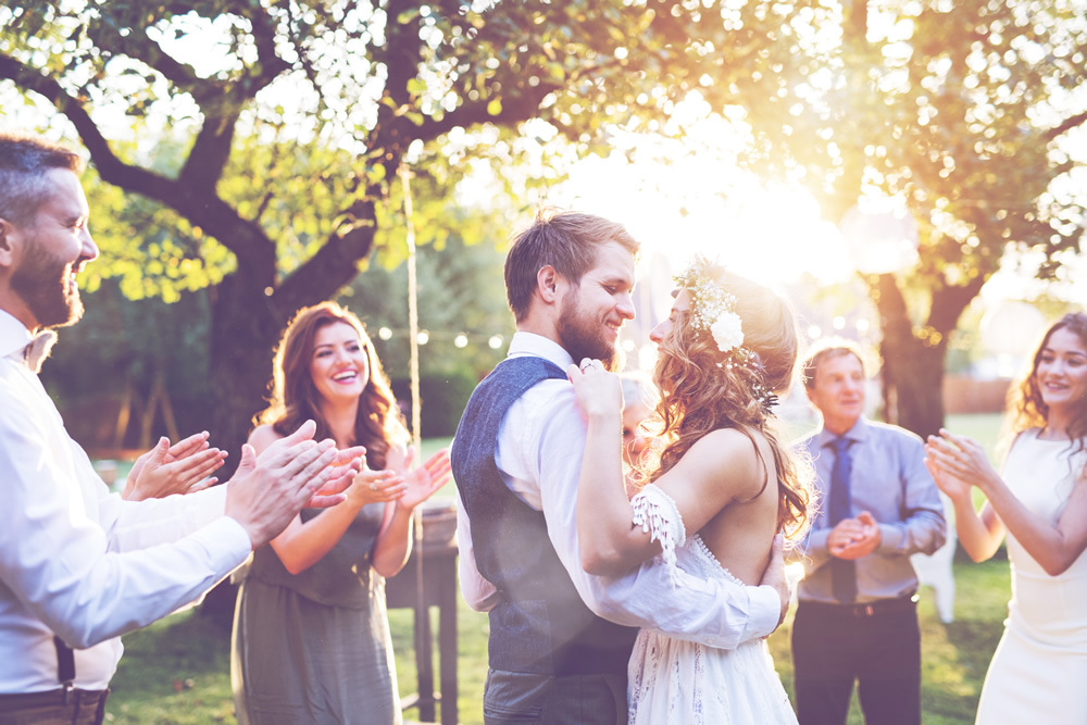 Best Ways to Prepare Before Meeting a Wedding Photographer