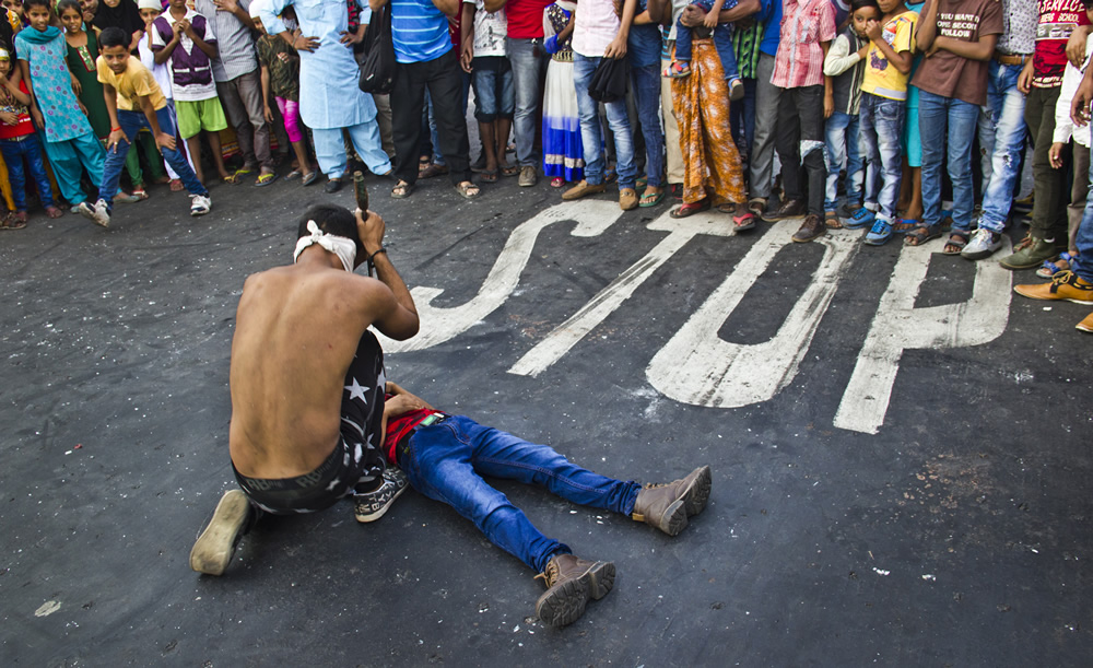 Indian Street Photographer Atanu Pal In Conversation With Raj Sarkar