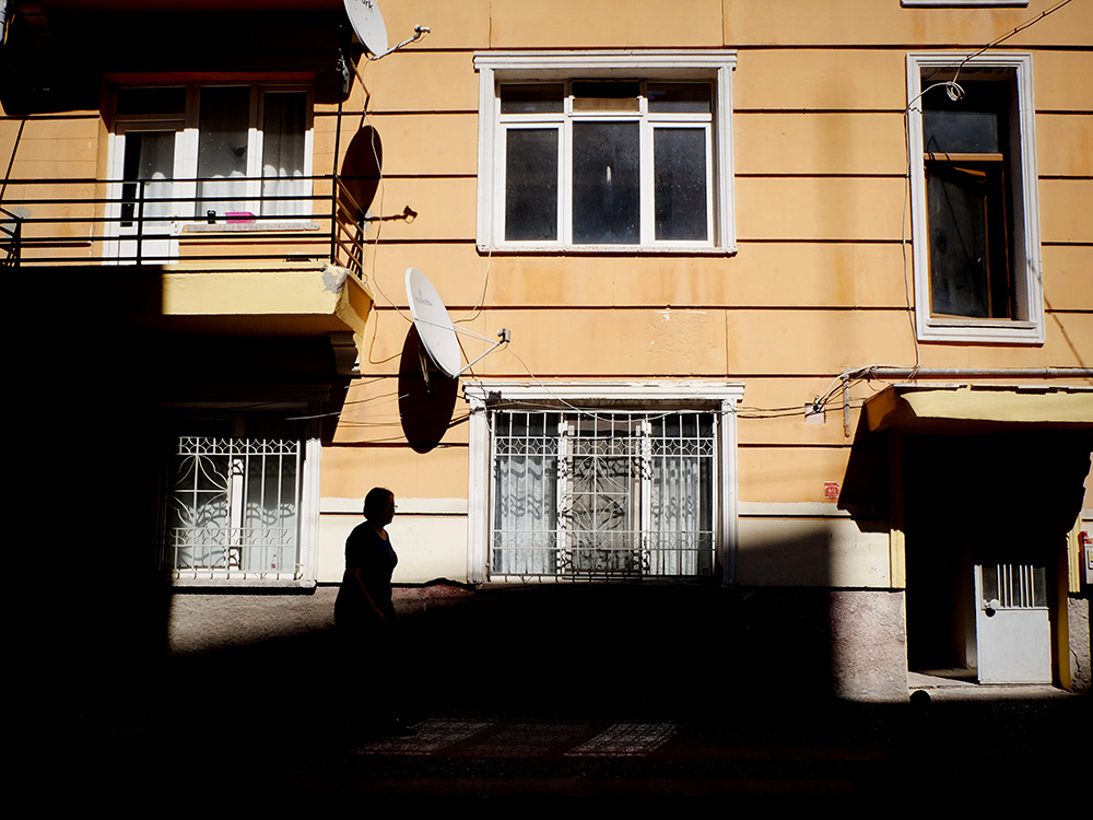 My Personal Best: Turkish Street Photographer Asli Ulas Gonen