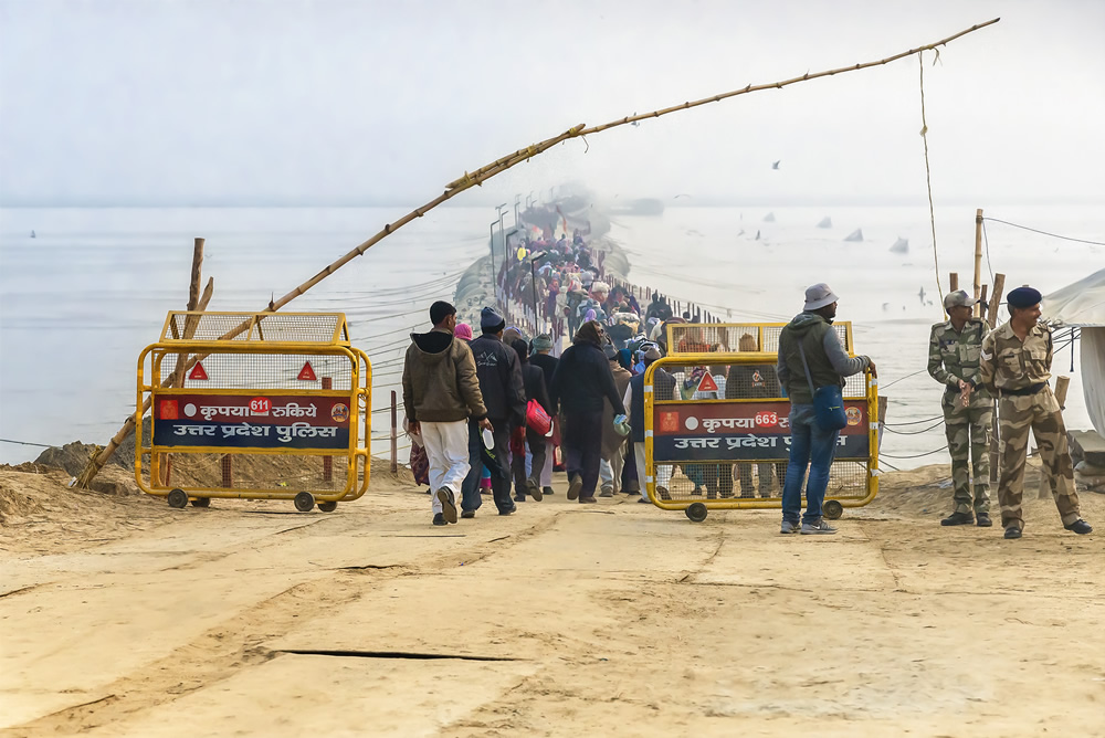 Prayagraj Kumbh Mela 2019: Photo Series By Dashawatar Bade