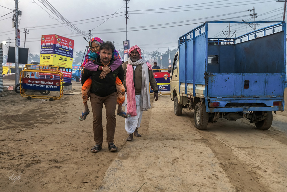 Prayagraj Kumbh Mela 2019: Photo Series By Dashawatar Bade