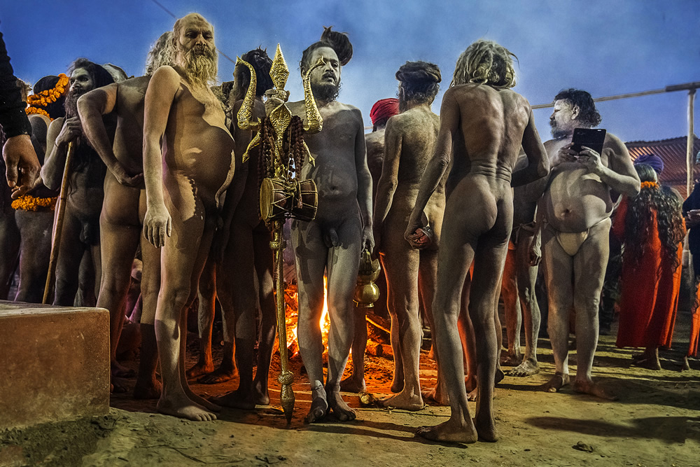 Prayagraj Kumbh Mela 2019: Photo Series By Dashawatar Bade