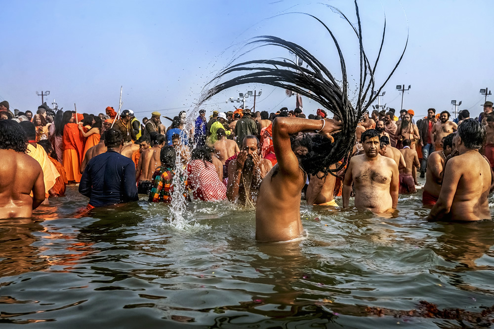 Prayagraj Kumbh Mela 2019: Photo Series By Dashawatar Bade