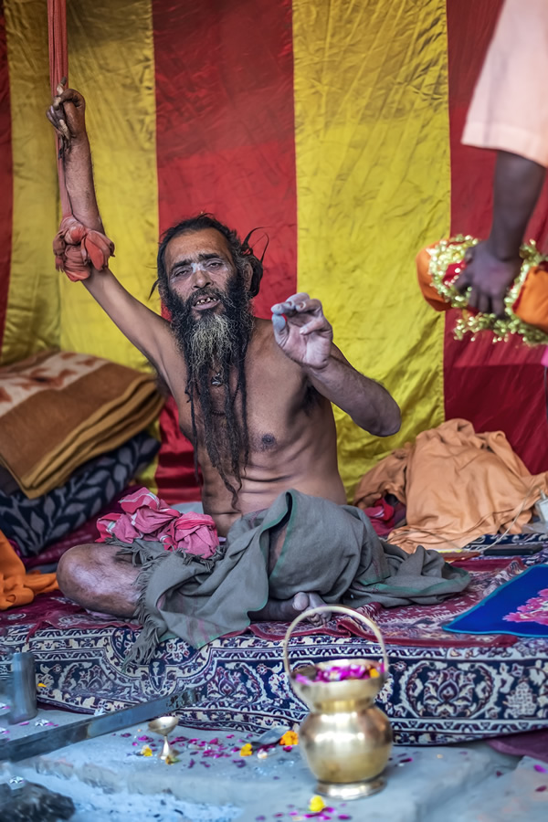 Prayagraj Kumbh Mela 2019: Photo Series By Dashawatar Bade