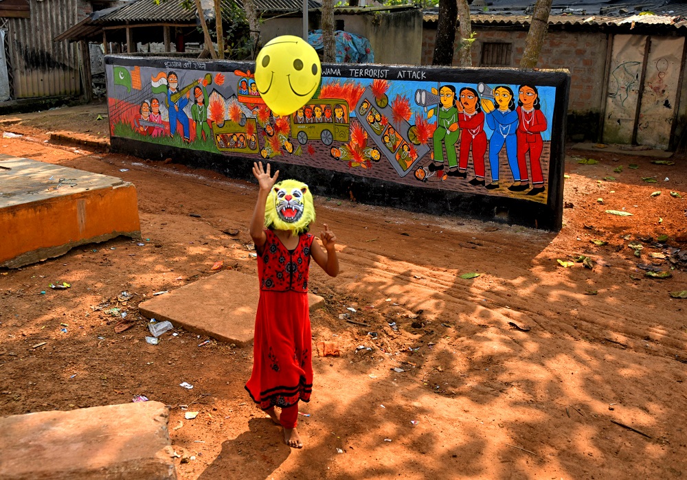 Colorful Art Village of India – Pingla, Paschim Midnapore (West Bengal): Photo Series By Avishek Das