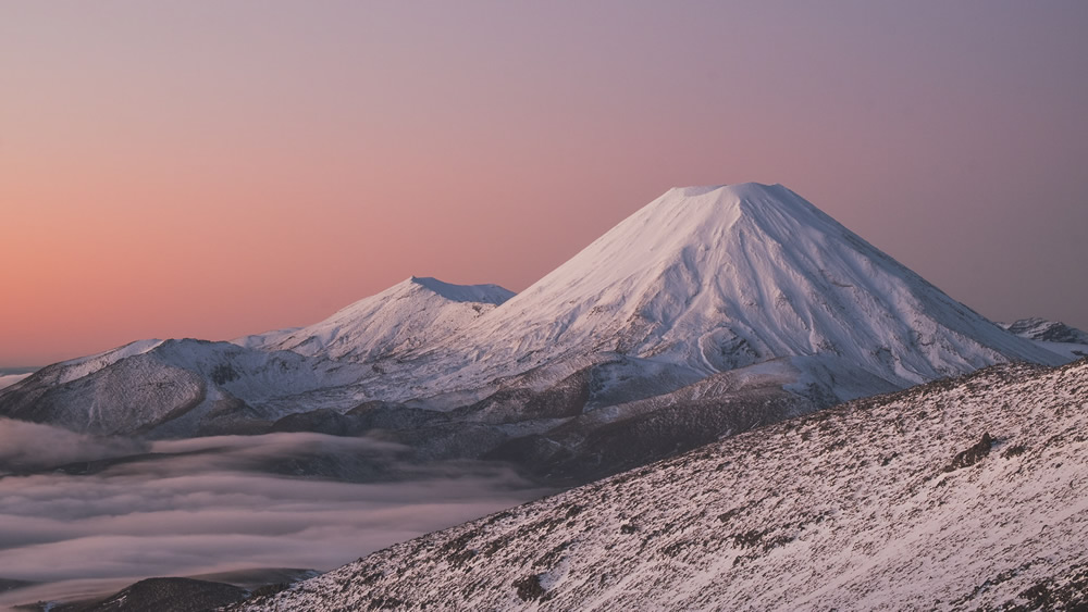 Travel Photographer Javi Lorbada Beautifully Captured Whakapapa Landscapes