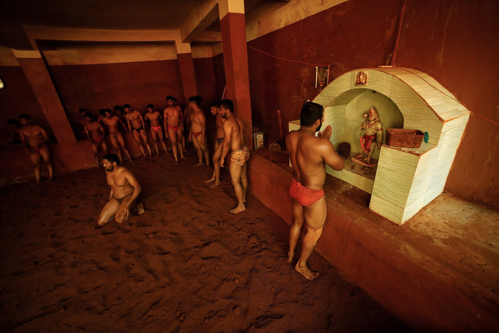 Kushti: Mud Warriors Of Kolhapur, India By Rahul Machigar