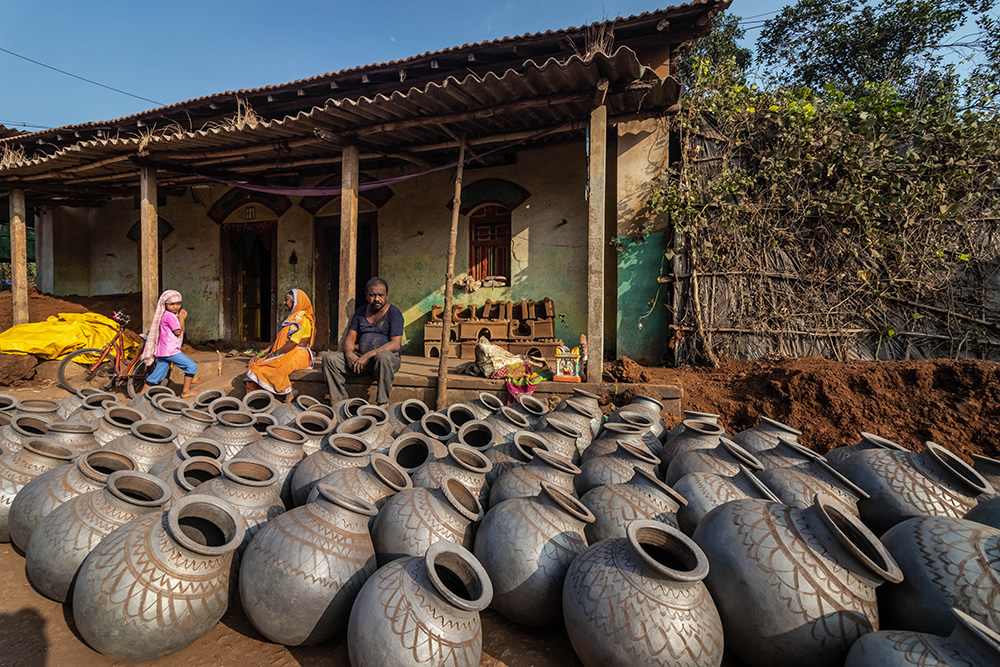 Summer Calling: Pottery Village In India By Chetan Kotak