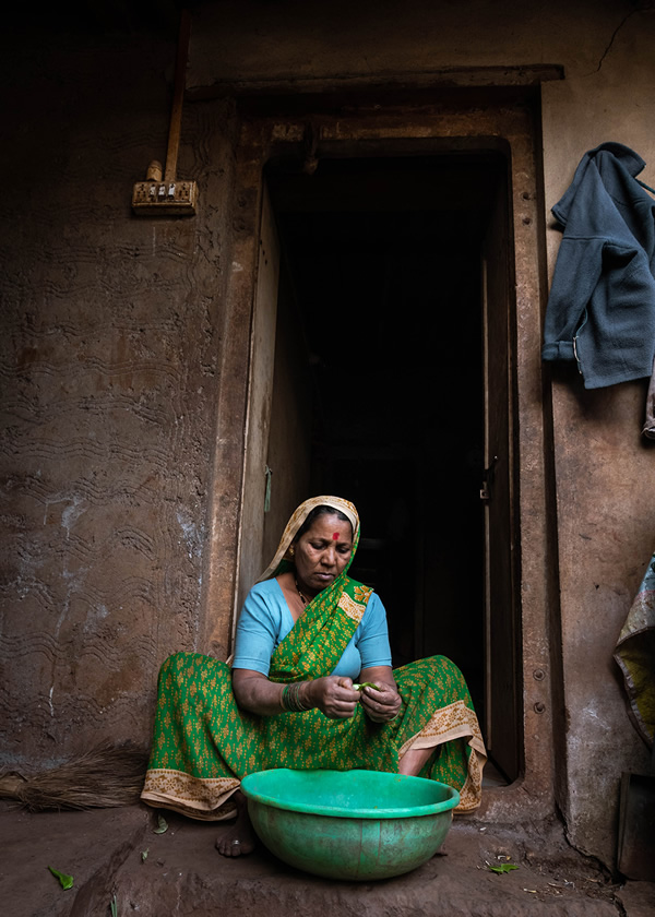 Summer Calling: Pottery Village In India By Chetan Kotak