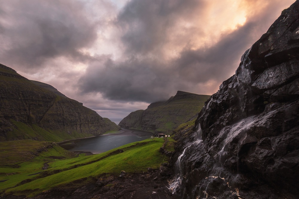 Faroe Islands: Beautiful Landscape Photography by Sebastian Holmer