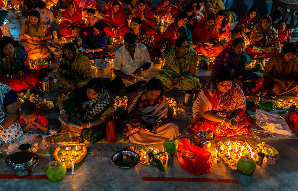 The Light of the Souls: Rakher Upobash by Md.Arifuzzaman