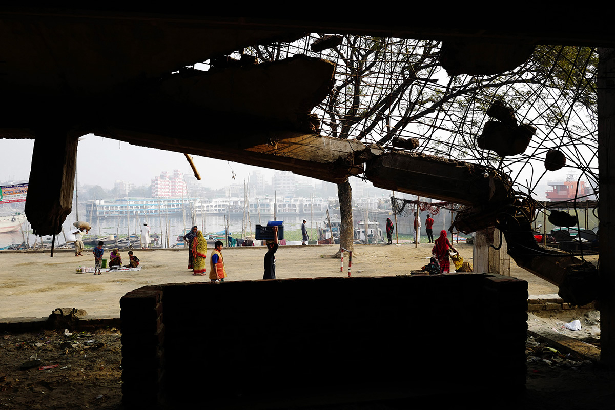 A Way Into Dhaka: Travel Experience By Zamrus Zam
