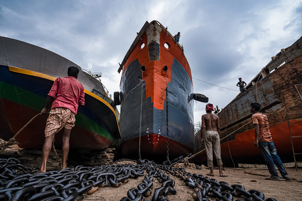 Dhaka Dockyard: Tale of a Slagged Land in the City by Saiful Islam