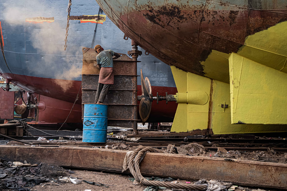 Dhaka Dockyard: Tale of a Slagged Land in the City by Saiful Islam