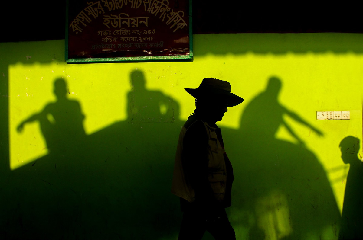 Beautiful Light & Shadows In Streets By Ab Rashid