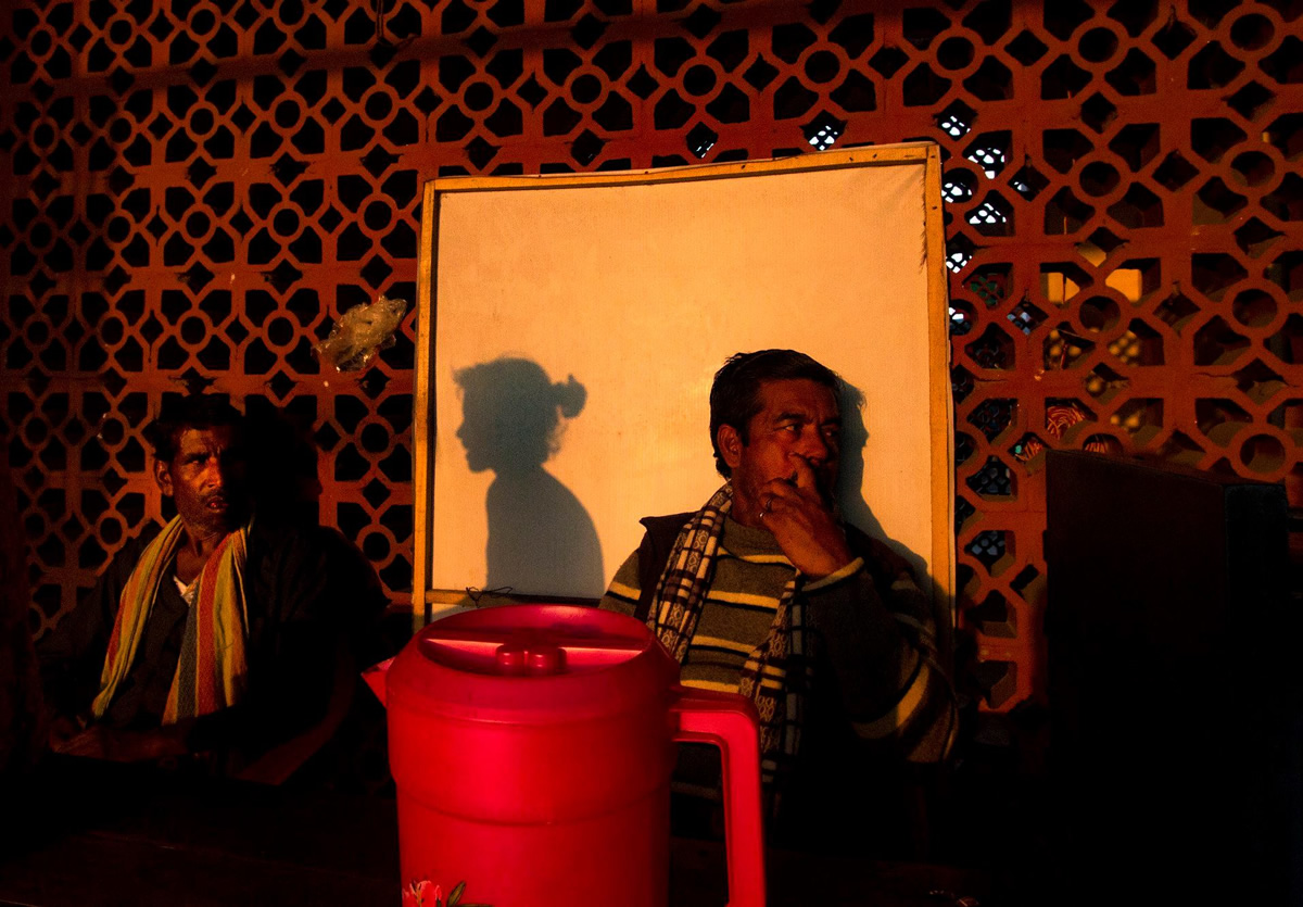 Beautiful Light & Shadows In Streets By Ab Rashid