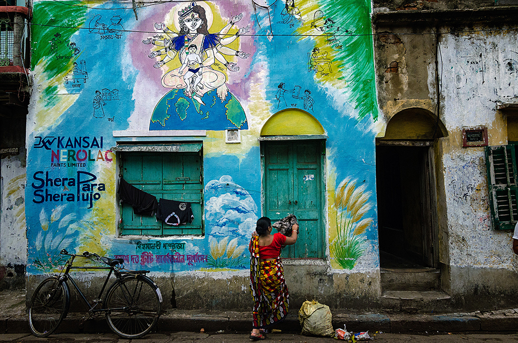 Street Wall Art From Kolkata: Photo Series By Shibasish Saha