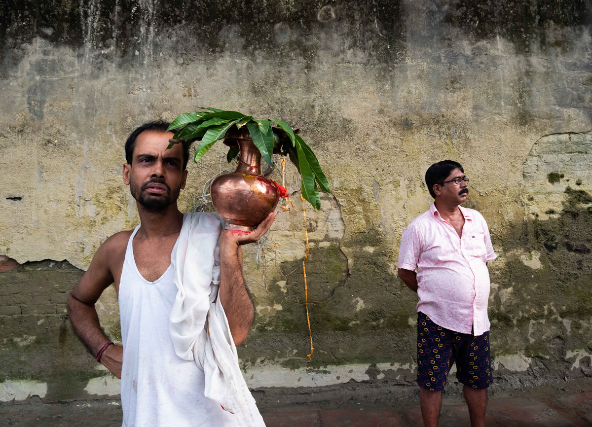 The Sacred Ganges: Photo Series By Aman Singh