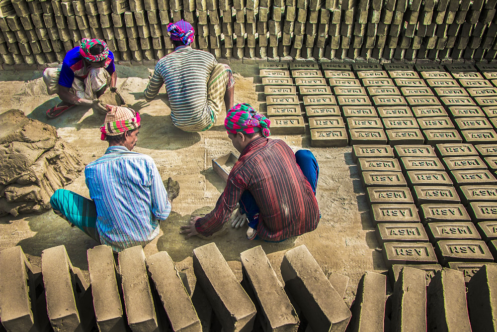 Colorless Lives Around The Brick Factories: Photo Story By Ehsanul Siddiq Aranya