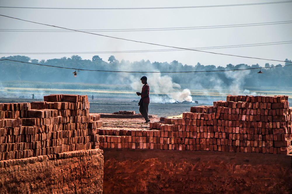 Colorless Lives Around The Brick Factories: Photo Story By Ehsanul Siddiq Aranya
