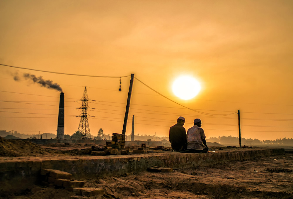 Colorless Lives Around The Brick Factories: Photo Story By Ehsanul Siddiq Aranya