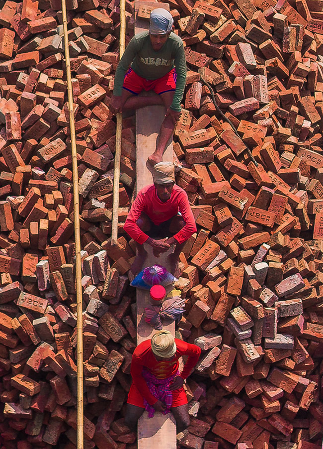 Colorless Lives Around The Brick Factories: Photo Story By Ehsanul Siddiq Aranya