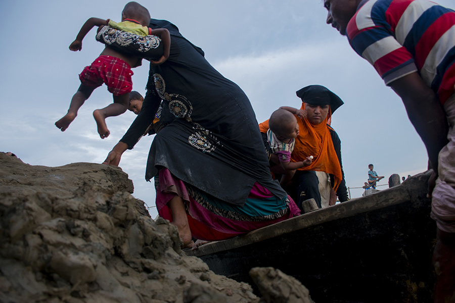 Rohingya Exodus: Photo Series By Moin Chowdhury