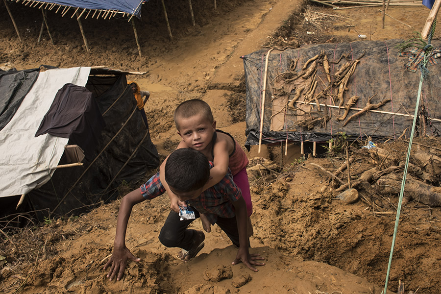 Rohingya Exodus: Photo Series By Moin Chowdhury