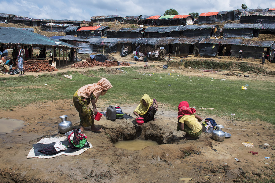 Rohingya Exodus: Photo Series By Moin Chowdhury