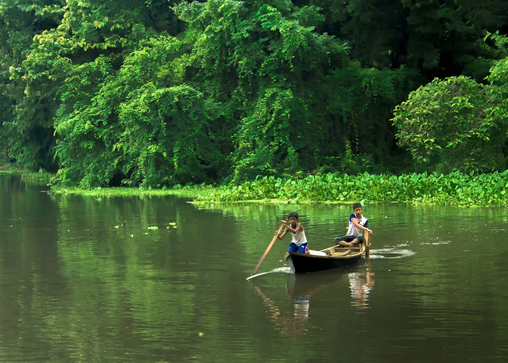 Colorful Childhood Of Bangladeshi Children By Ehsanul Siddiq Aranya