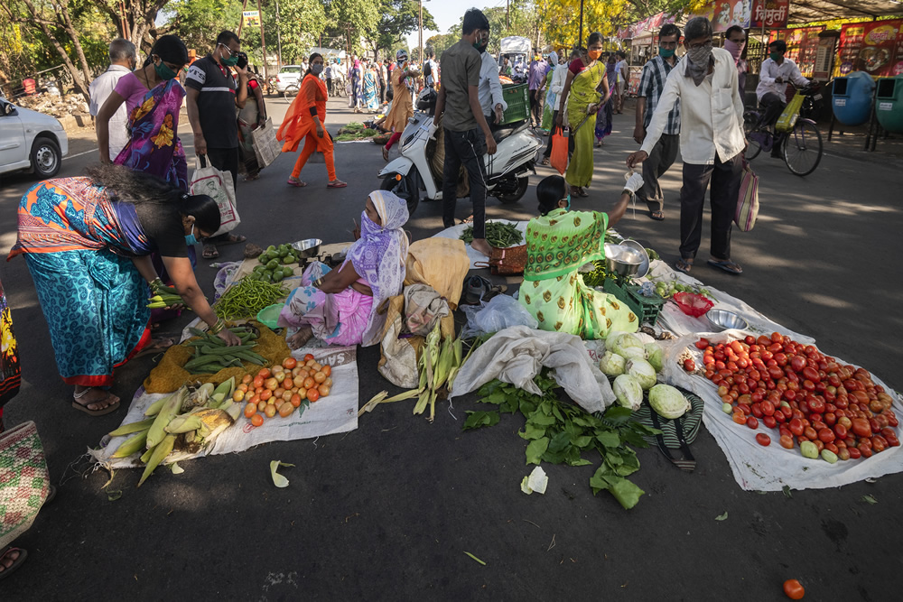 Life In Covid Pandemic: Photo Series by Dashawatar Bade