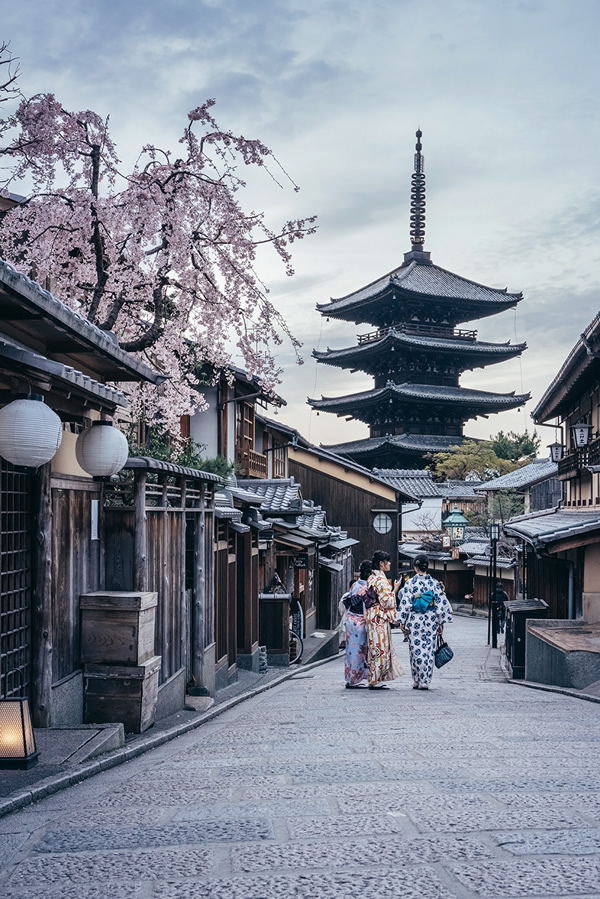 Japanese Photographer Yin Ying Beautifully Captured Four Seasons In Kyoto