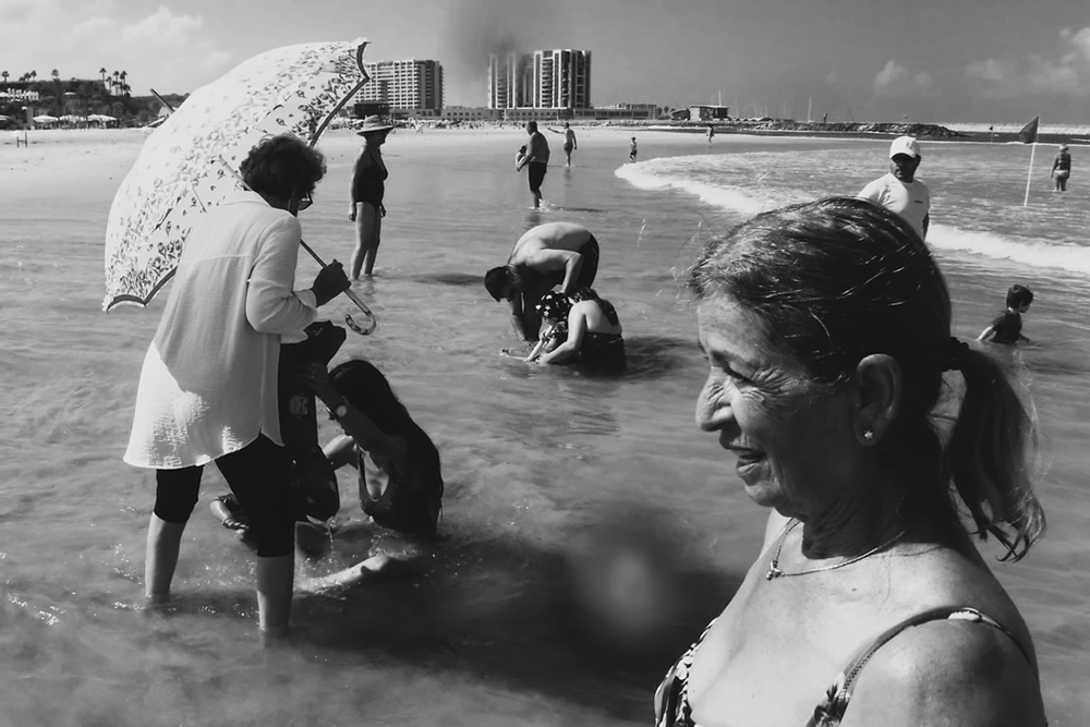 No Pressure: Photo Series By Israeli Photographer Omri Shomer