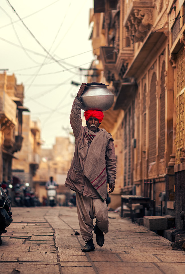 The Golden City: Photos From Jailsamer Streets By Ashraful Arefin