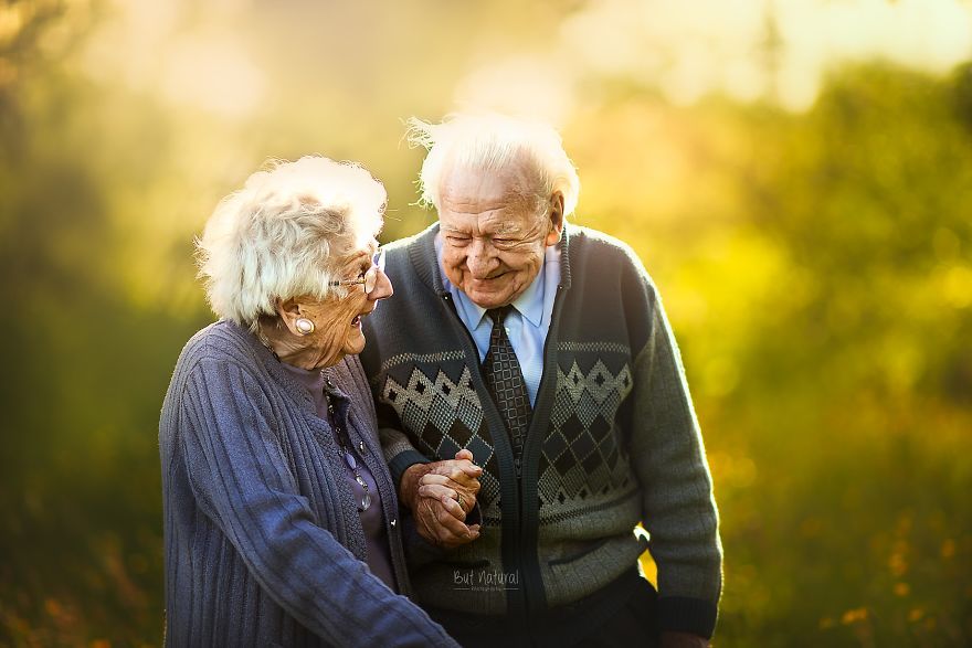 Beautiful Photoshoot Of Old Couple by Photographer Sujata Setia 