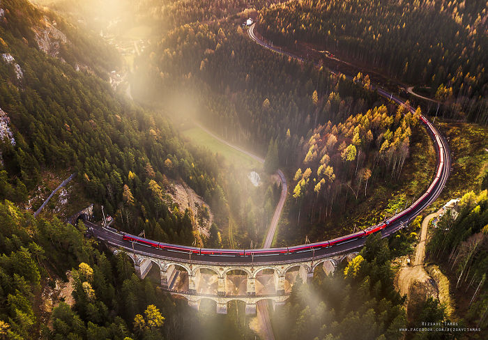 Tamas Rizsavi Beautiful Train Photographs In Exciting Places