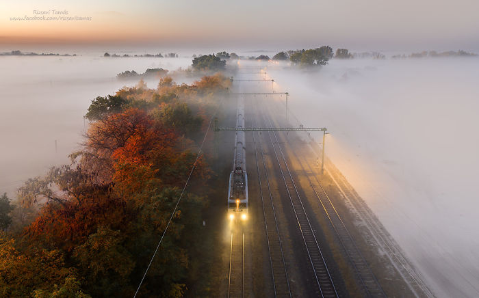 Tamas Rizsavi Beautiful Train Photographs In Exciting Places