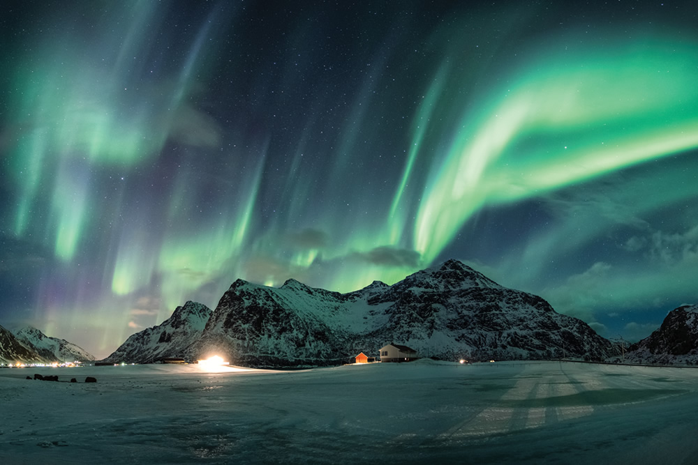 Best ways to capture Northern Lights and snowy peaks