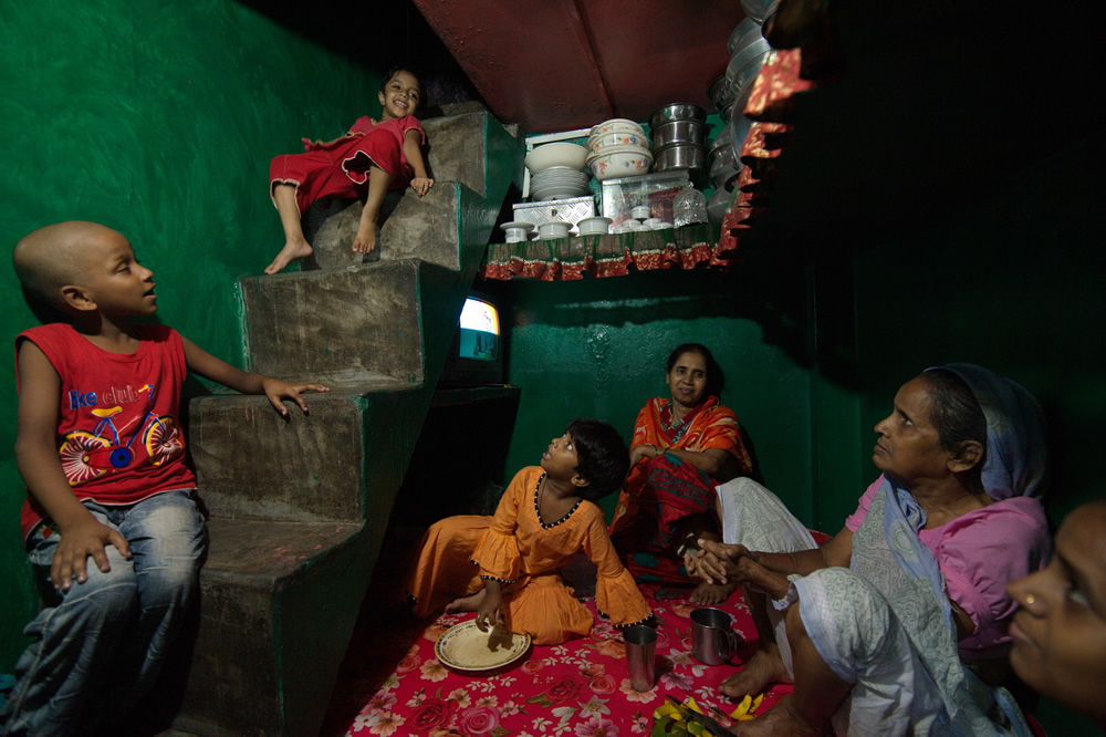 Life In Bihari Camp Dhaka, Bangladesh By Saiful Amin Kazal